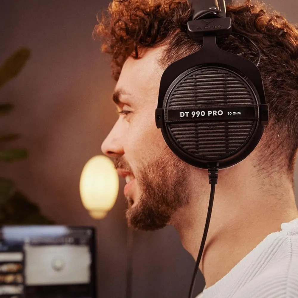 Beyerdynamic DT 990 PRO 80 ohmů Arachne Audio