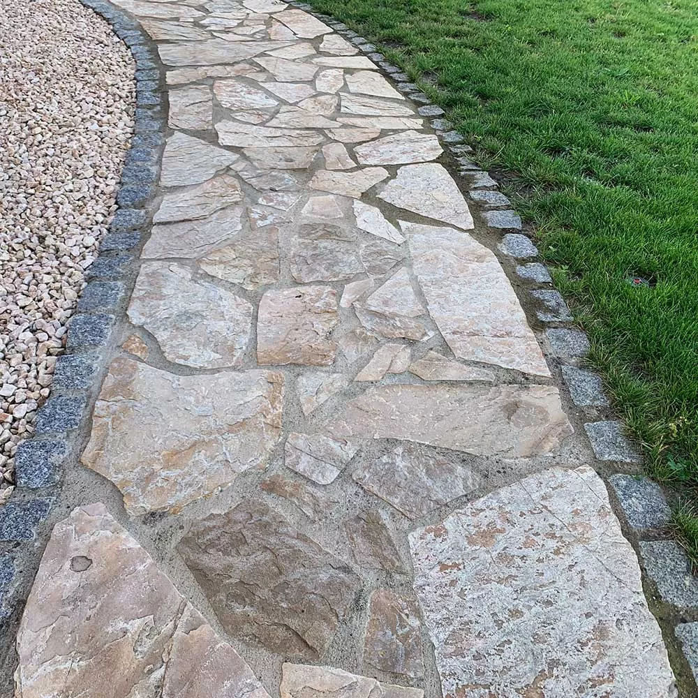 50 m² Kvarcit polygonální desky Clara 2-3 cm za 56 €/m² bez nákladů na dopravu
