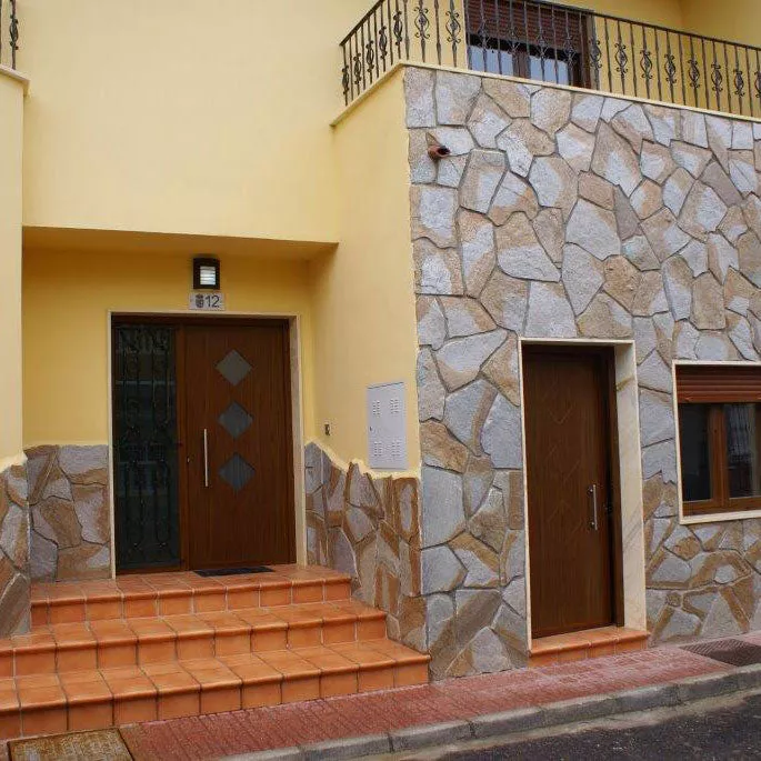 20 m² přírodních kamenných desek křemence Copper 2-3 cm za 45 €/m² doprava zdarma - VÝPRODEJ