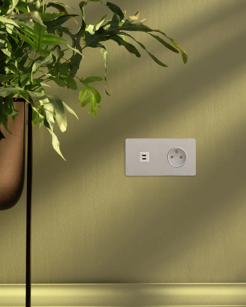 Kew Paired USB-C 30W & French/Belgian Type E Socket - Polished Nickel | White