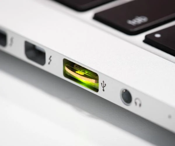 YubiKey 5 Nano